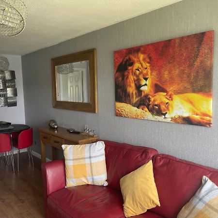 River View Apartment غلاسغو المظهر الخارجي الصورة