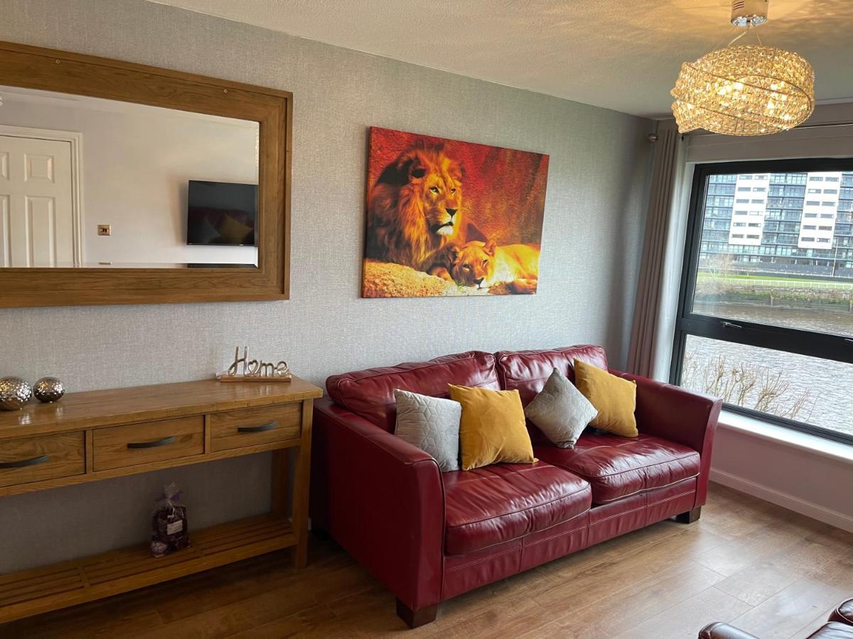 River View Apartment غلاسغو المظهر الخارجي الصورة