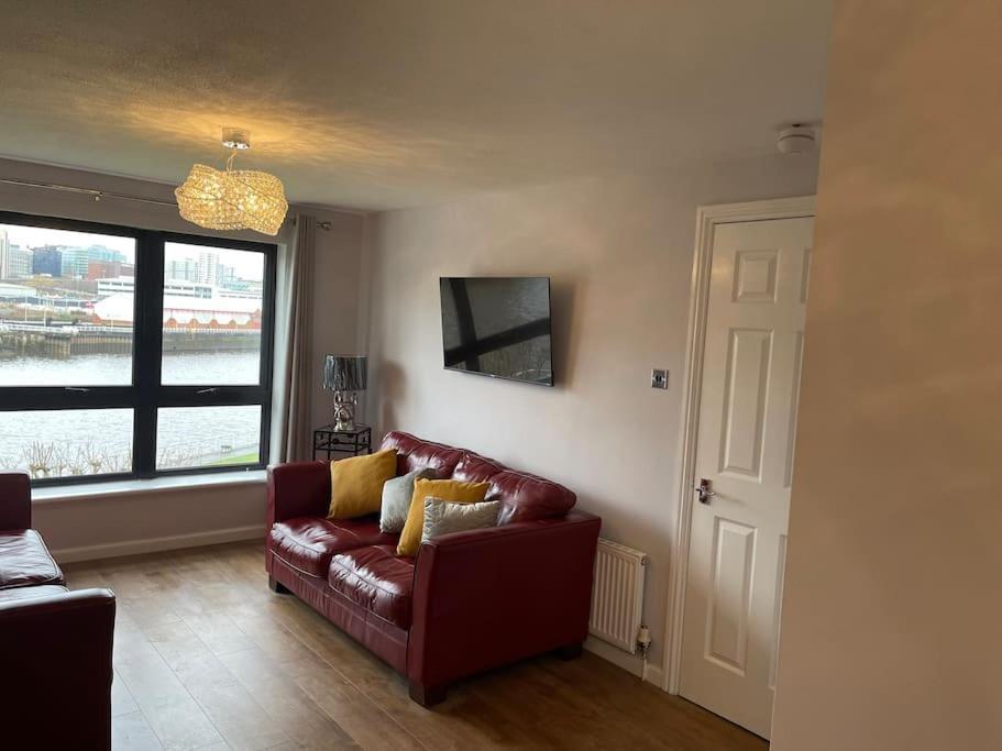 River View Apartment غلاسغو المظهر الخارجي الصورة