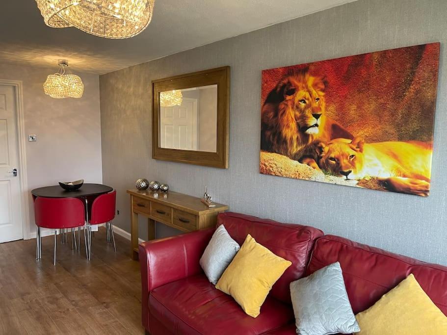 River View Apartment غلاسغو المظهر الخارجي الصورة