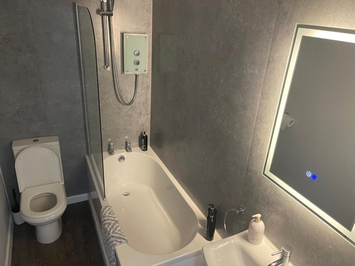 River View Apartment غلاسغو المظهر الخارجي الصورة