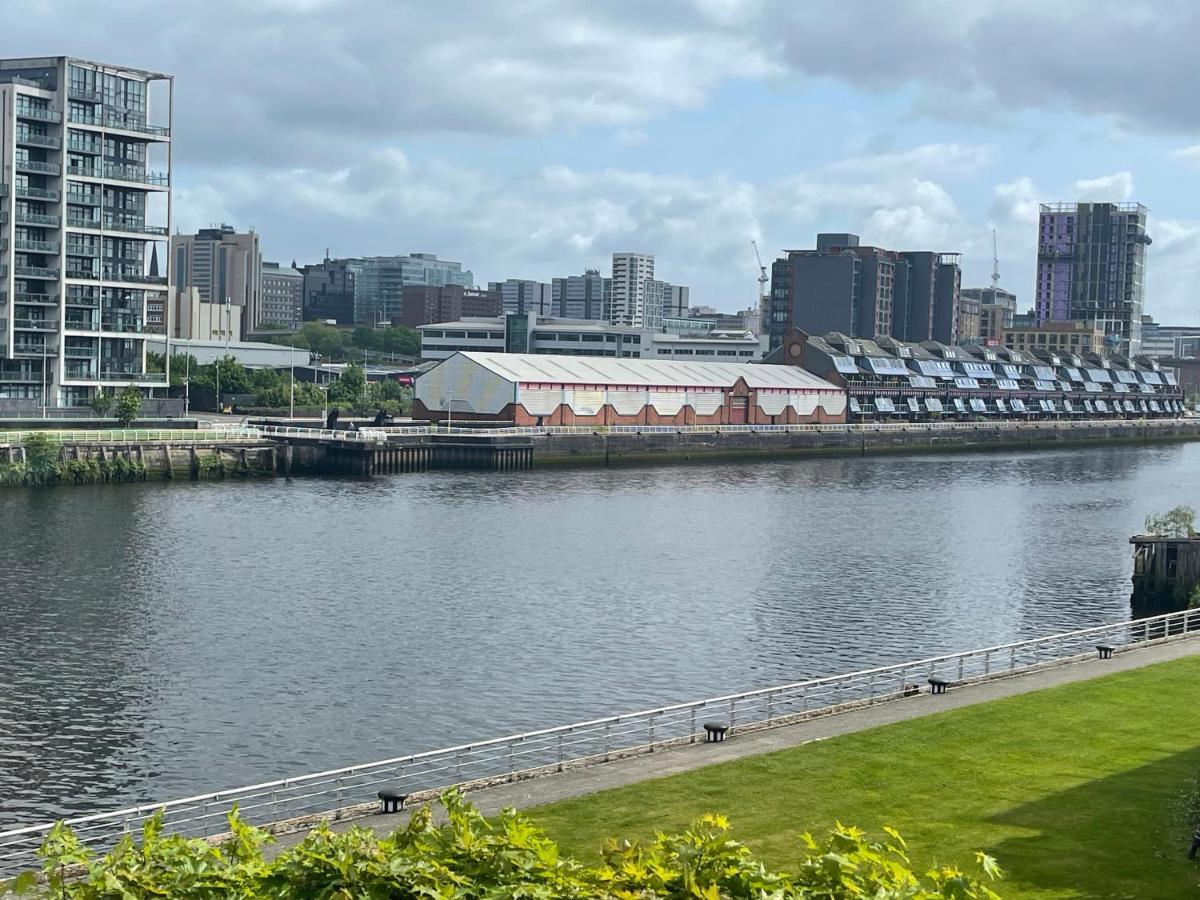 River View Apartment غلاسغو المظهر الخارجي الصورة
